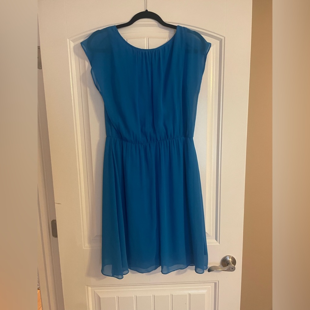 Woman’s dress size 12